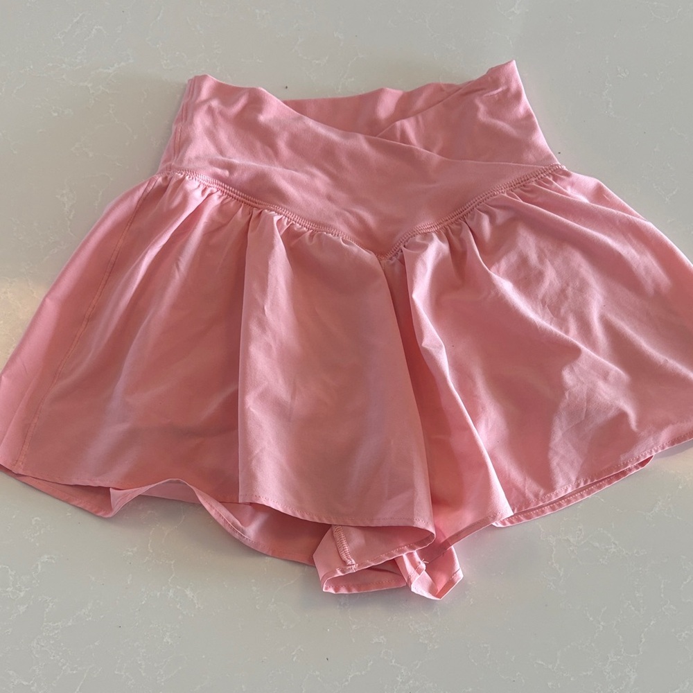 Offline by Aerie pink women’s crossover shorts